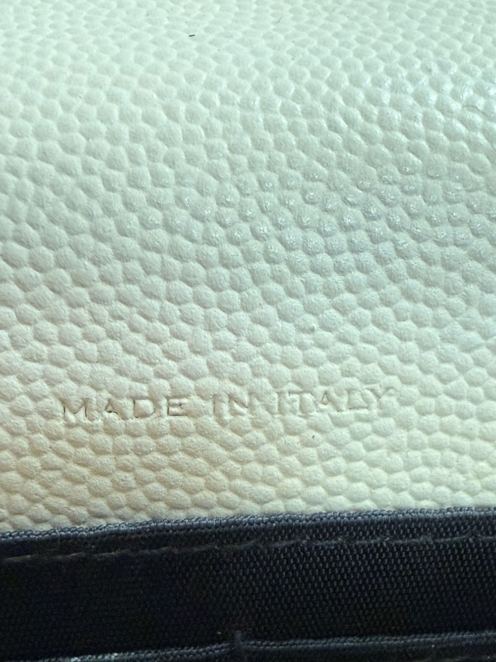 SAINT LAURENT
White Matelasse Quilted Grained Leather Envelope Chain Wallet Bag - Picture 11 of 12